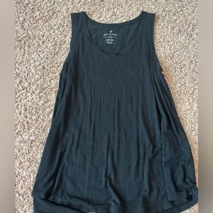 american eagle black flowy tank top